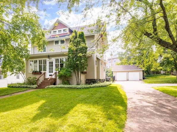 1839 Wallace Ave, Duluth, MN 55803