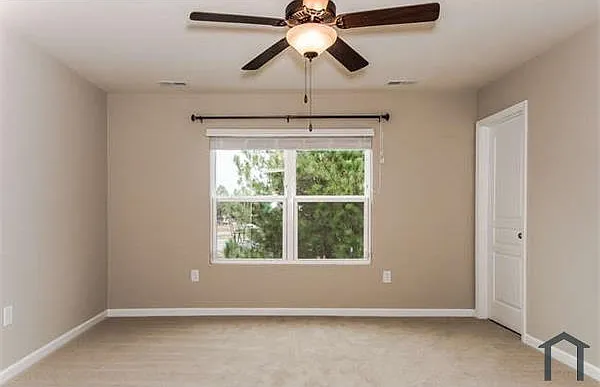 3 bed, 1528 sqft, $2,300 — Photo 2