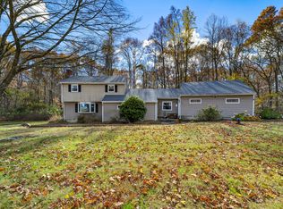 63 Burr Rd, Higganum, CT 06441