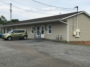 41 Meadow Green Dr #T-9, Bassett, VA 24055