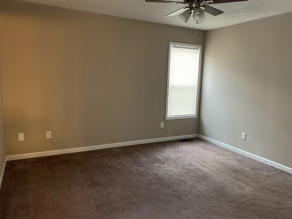 5th image of 233 Willow Oaks Dr