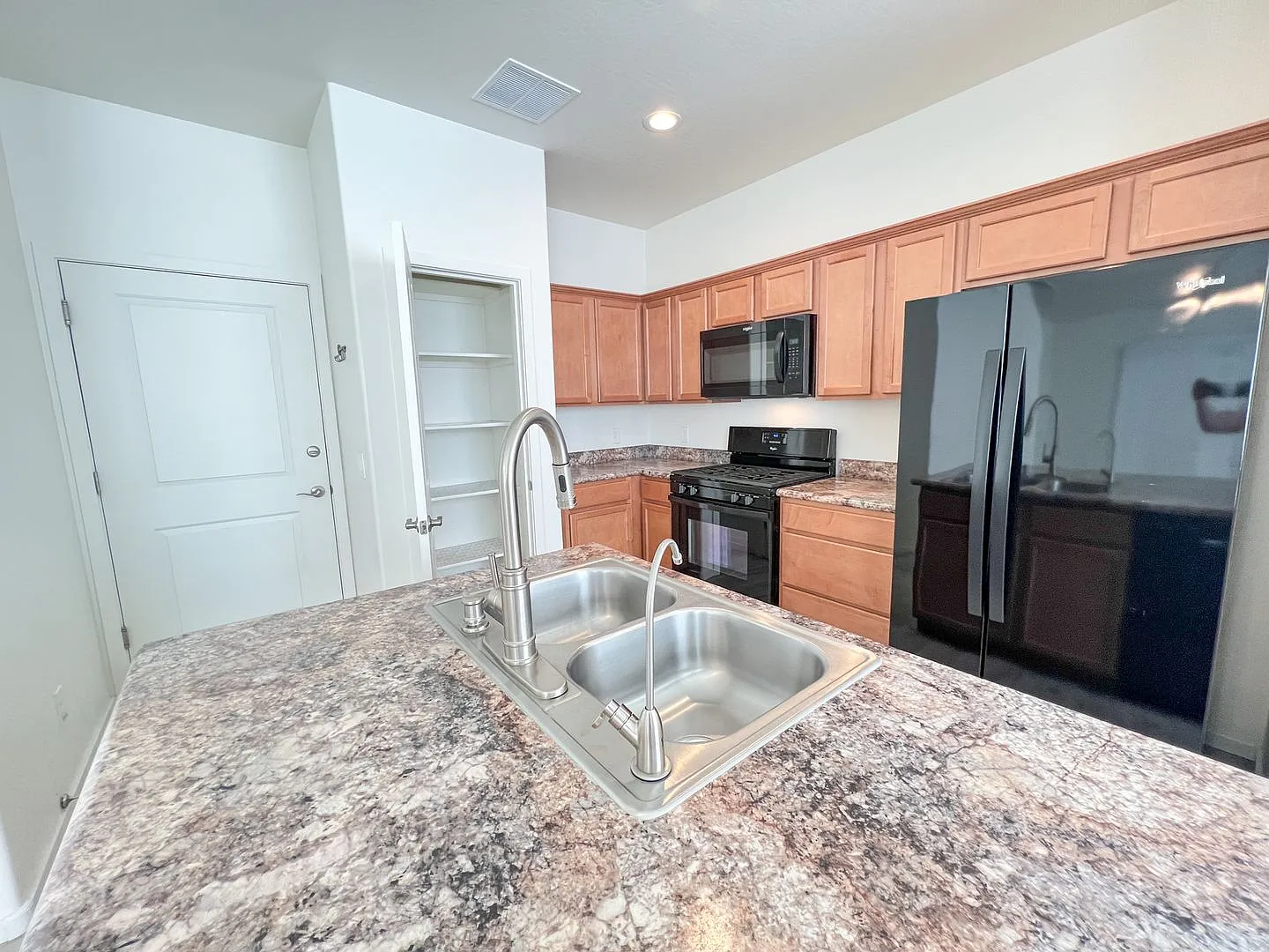 Detached Townhome - Cottonwood - Villas On Elm — Photo 2