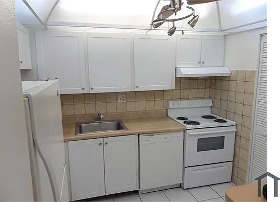7820 Colony Cir S #105 — Photo 2