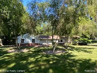144 W Maryknoll Rd Photo 1