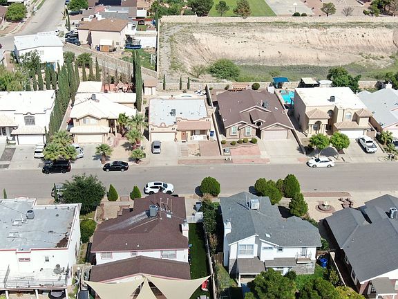 3rd image of 3140 Royal Crest St