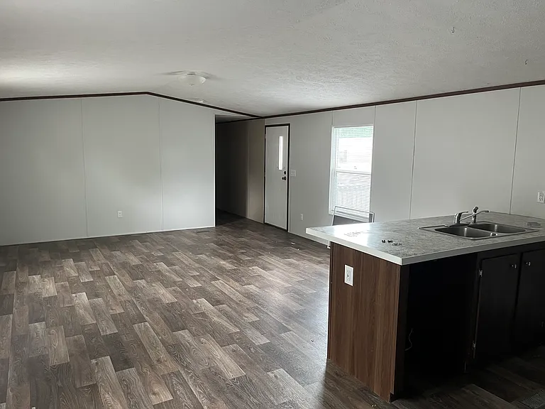 3951 S Mentor Ave #38 — Photo 4
