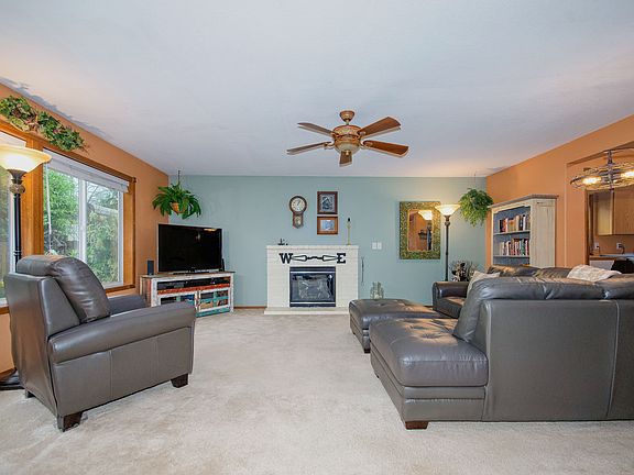 5th image of 10816 NE 53rd Ct