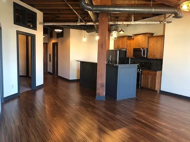 Apartment 524