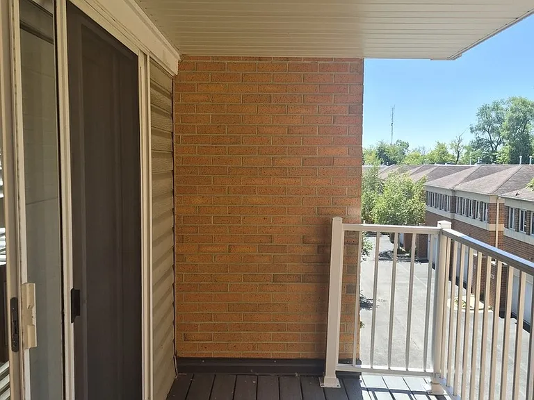 1635 N Milwaukee Ave #303 — Photo 13
