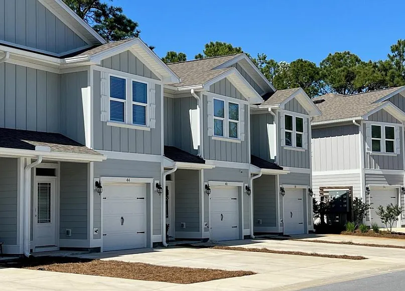 44 Sandhill Pines Dr