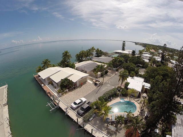 1st image of 11458 6th Ave