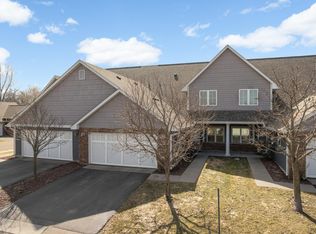 204 Manitoba Ln, Little Canada, MN 55117