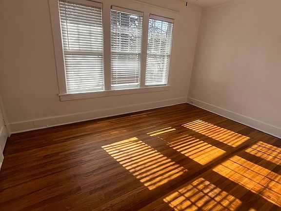 4th image of 115 Stonewall St APT 2