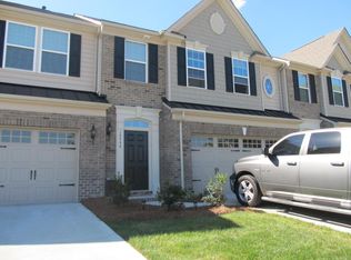 16448 Hawfield Woods Ln, Charlotte, NC 28277