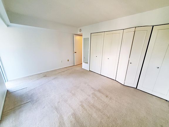 Bedroom (reverse)
