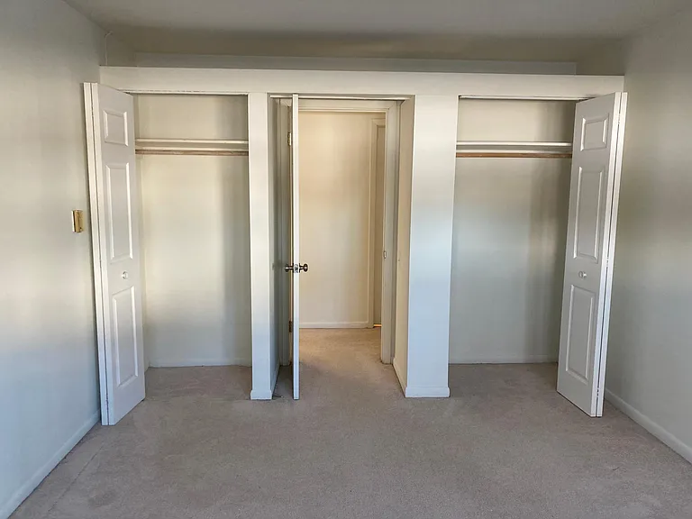 801 Washington St #11 — Photo 3