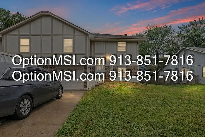 3 bed, 1.5 bath, 1275 sqft, $1,495 — Photo 2