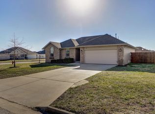 117 N Walnut Ave, Rogersville, MO 65742