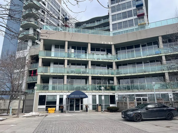 1600 Keele St #521, Toronto, ON M6N 5J1