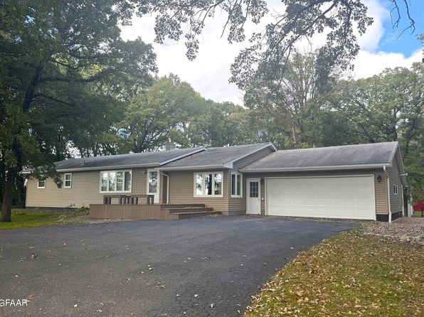 13835 Highway 5, Cavalier, ND 58220