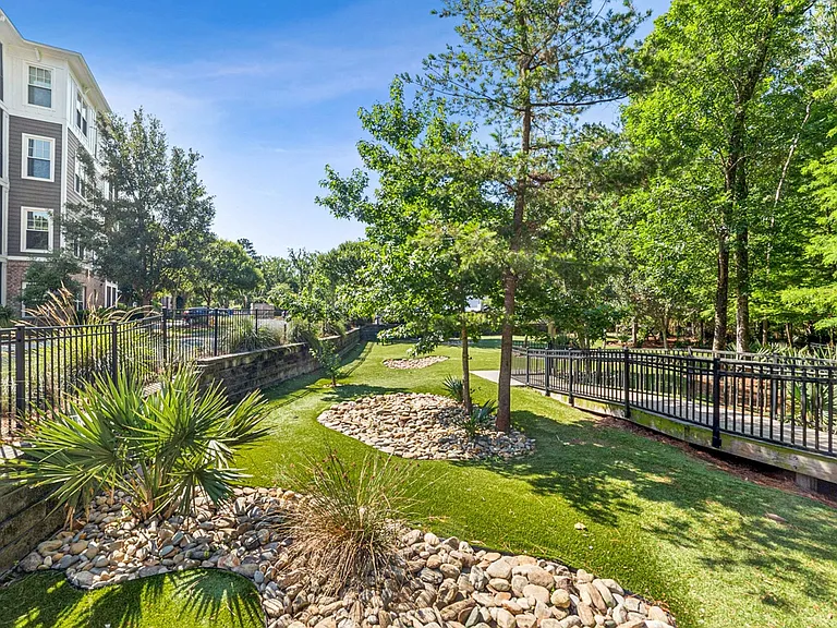 Proximity Residences Charleston — Photo 13