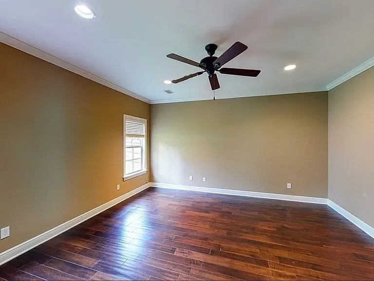 242 Chloe Ct — Photo 7