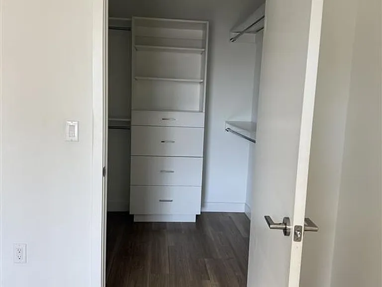 Maya Apartments at 535 Kingsley Dr in Los Angeles — Photo 65