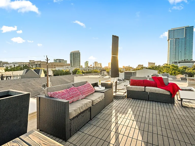 2313 Steel St — Photo 31