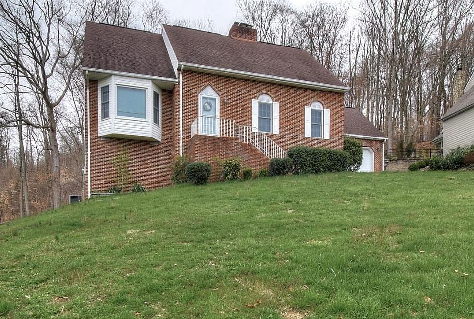 1st image of 3833 Cimarron Dr