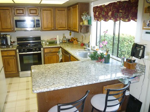 2nd image of 2894 Norcrest Dr