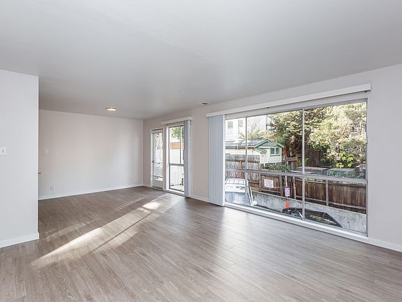 2nd image of 3014 Clay St APT 3b
