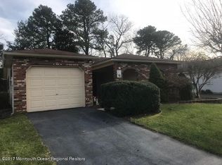 6 Brenner Ct, Brick, NJ 08724