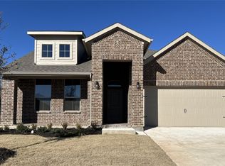 167 Tanager Dr, Rhome, TX 76078