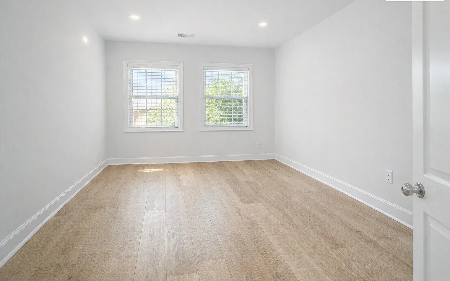 4 bed, 3.5 bath, 3201 sqft, $3,500 — Photo 4