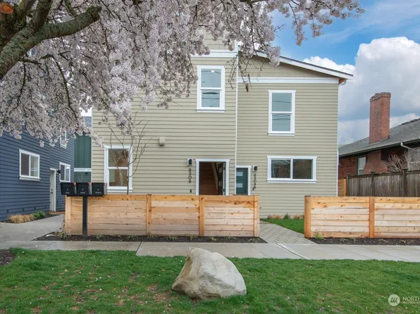 8308 9th Avenue NW, Seattle, WA 98117