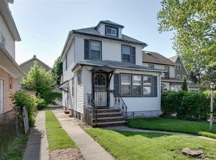 11215 212th St, Queens Village, NY 11429