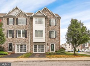 1233 Stonehaven Way, York, PA 17403