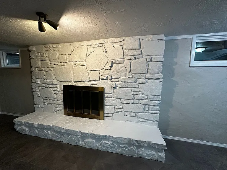 2843 E Eastwood St — Photo 7