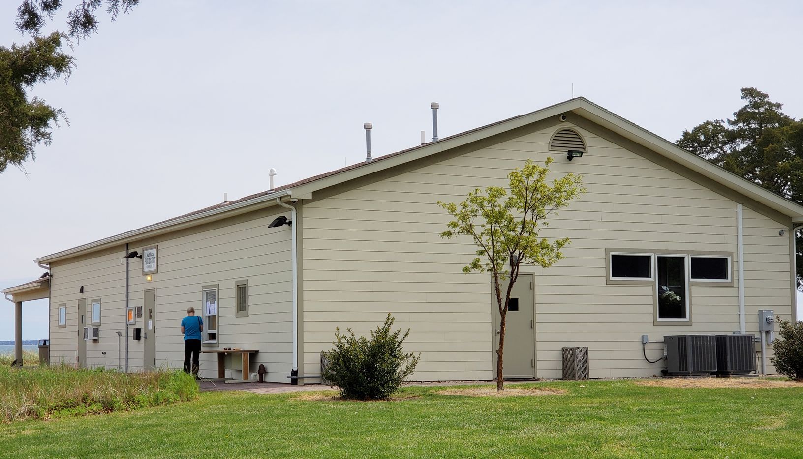  Veteran's Beach Pavilion~ Can Rent For Family Events