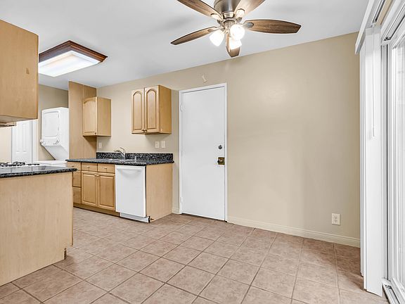4th image of 4373 McClintock St APT A
