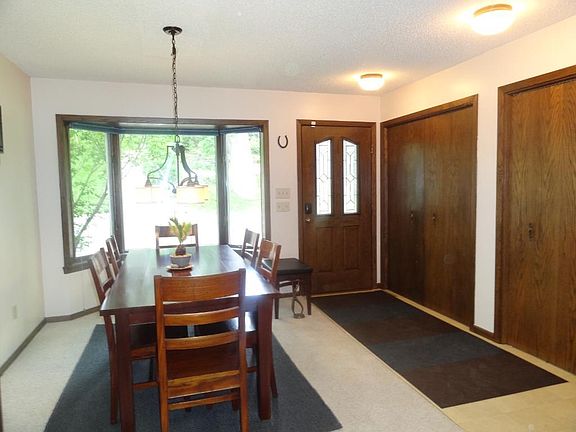 3rd image of 424 W Horseshoe Dr