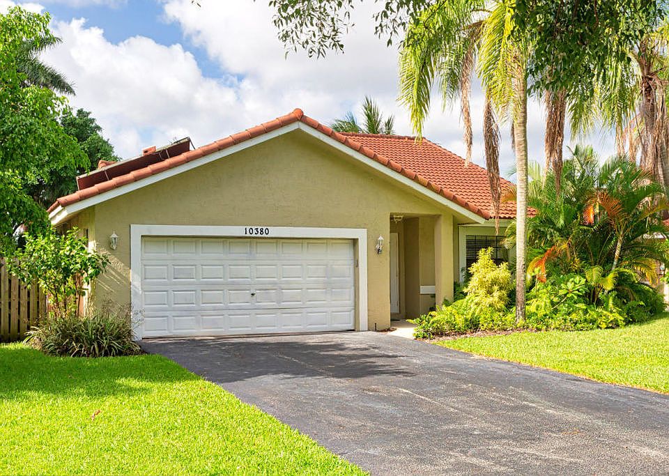 1st image of 10380 NW 31st St