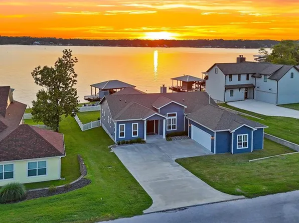 254 Peninsula Drive, Livingston, TX 77351
