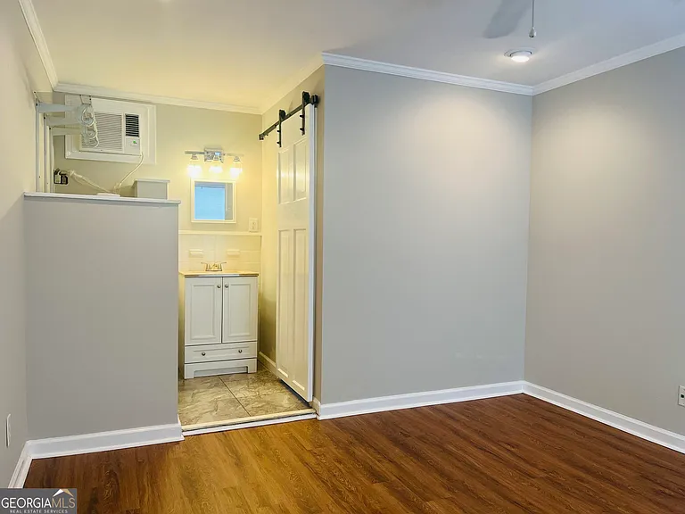 128 S Main Ave #9 — Photo 6