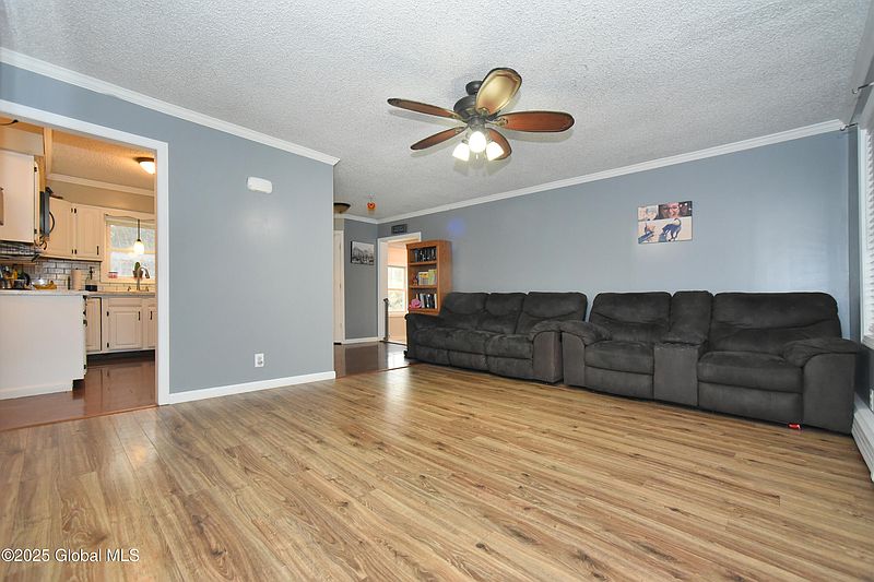 4th image of 99 Lemont Avenue