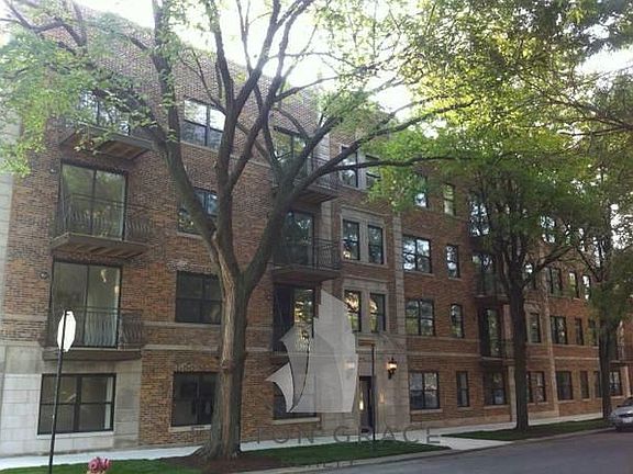 4th image of 4759 N Maplewood Ave #201A