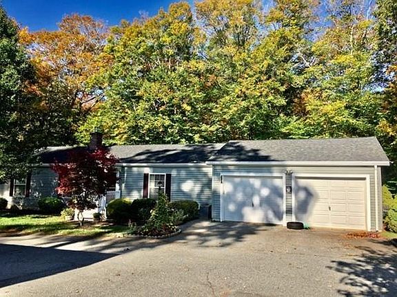 2nd image of 7202 Island Dr