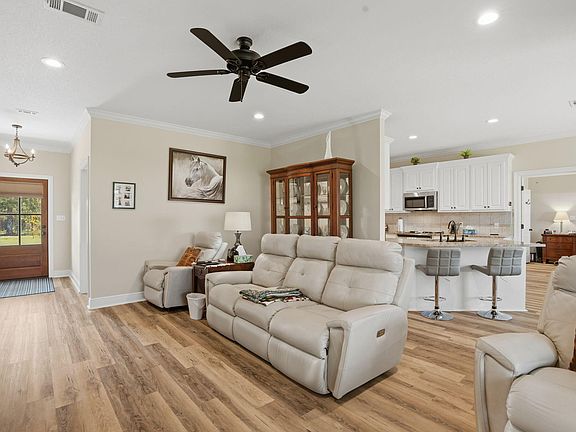 4th image of 369 Luther Lee Rd