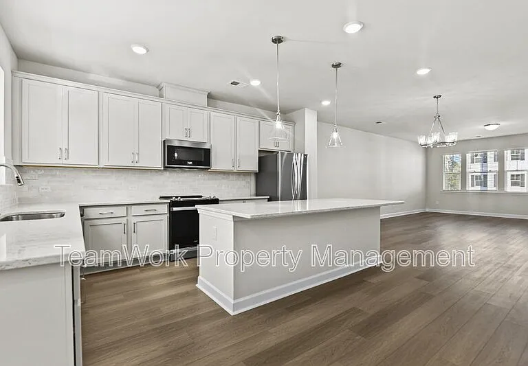 9413 Sun Fountain Dr — Photo 8