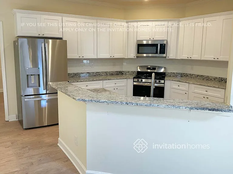 1942 Tristan Dr SE — Photo 10